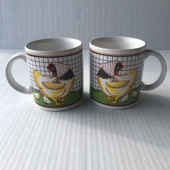 Set of 2 Vintage Coffee Mugs By Interpur “Barnyard”Hen Wearing Bandana &… - Picture 2 of 10